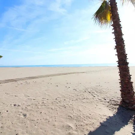 Global Properties, Moderno En Canet Al Mar Canet d'En Berenguer