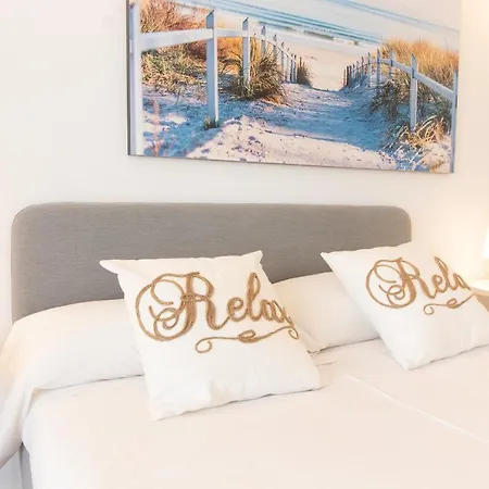 Global Properties, Moderno En Canet Al Mar Apartment