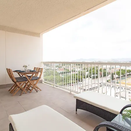 Global Properties, Moderno En Canet Al Mar *